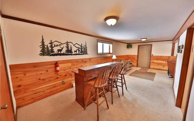 Mary Jane Chalet - 5 Br Chalet