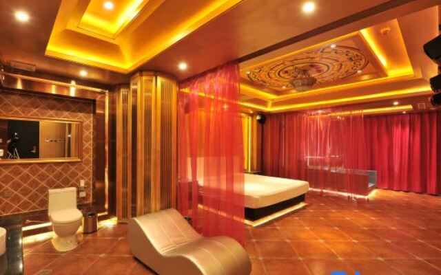 Yantai Fenglu Shanggu Jumu Cinema Hotel