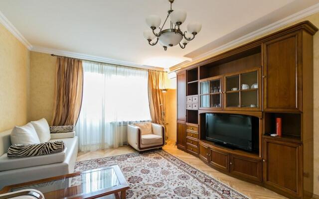 MaxRealty24 Marii Ulianovoy 12