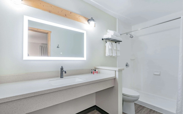 Travelodge by Wyndham Lovell/Bighorns