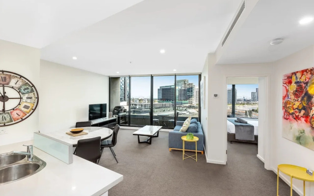 Melbourne Holiday Apartments Flinders Wharf