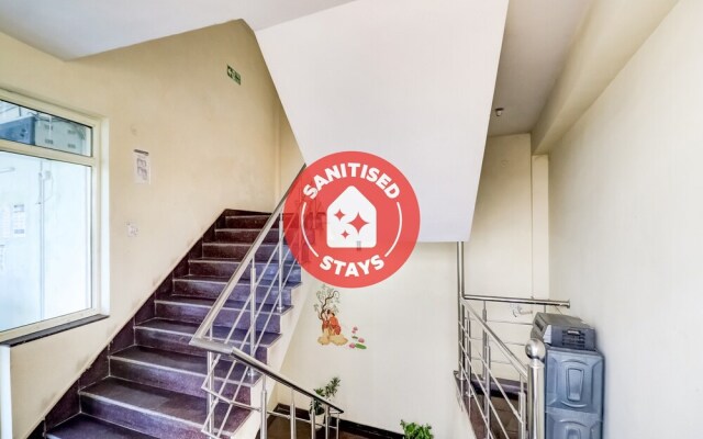 OYO 10877 Hotel R K Residency