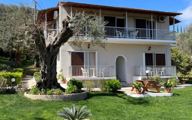 Ilias Apartments