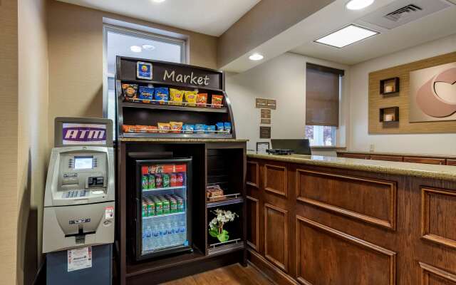 Comfort Inn & Suites Virginia Beach - Norfolk Airport