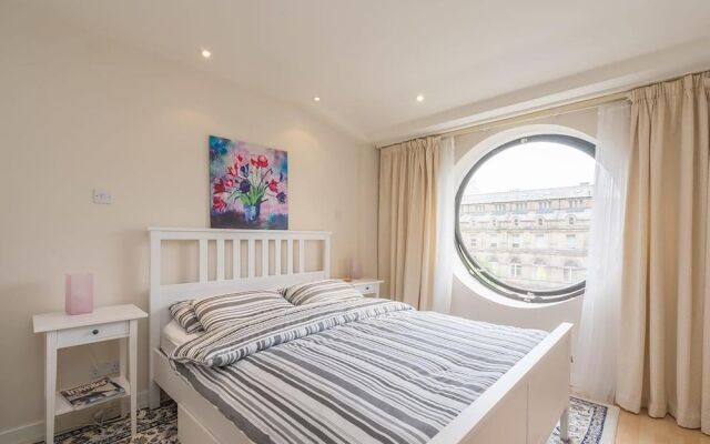 City Center Apartment - Superb Location