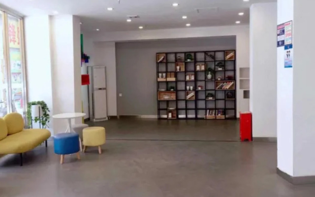7 Days Inn Shenzhen Longgang Nalian Subway Station Branch
