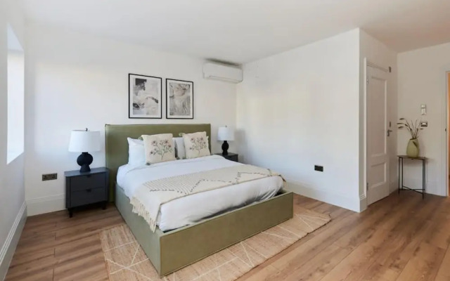 The Wembley Park Secret - Spacious 3bdr Flat With Terrace