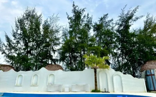 Chaoqi Internet Celebrity Homestay – Pool – Fangchenggang