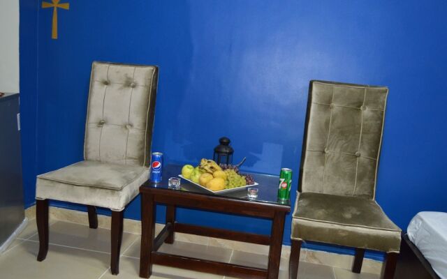 Comfort Pyramids Inn