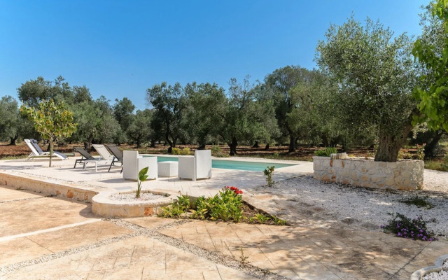 Trulli Isabella by Wonderful Italy