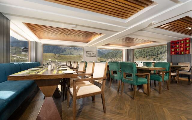 Country Inn & Suites by Radisson, Sonamarg