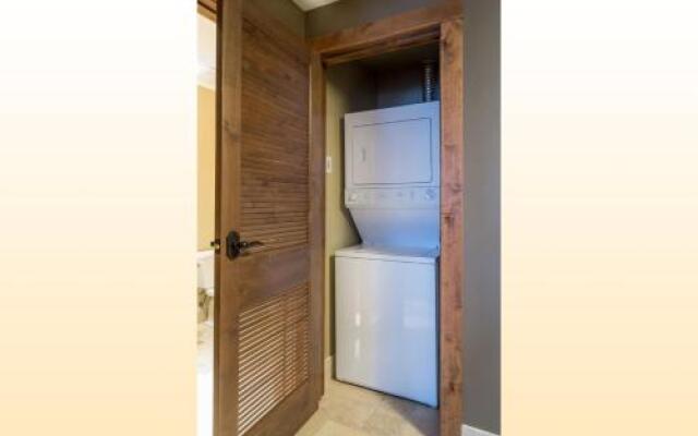 Edgemont 2306 - Luxury Ski-in Ski-out Condo