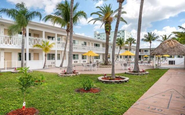 Rodeway Inn near Hollywood Beach in Hollywood, United States of America from 126$, photos, reviews - zenhotels.com