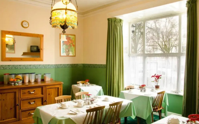 Hedley Villa Guest House