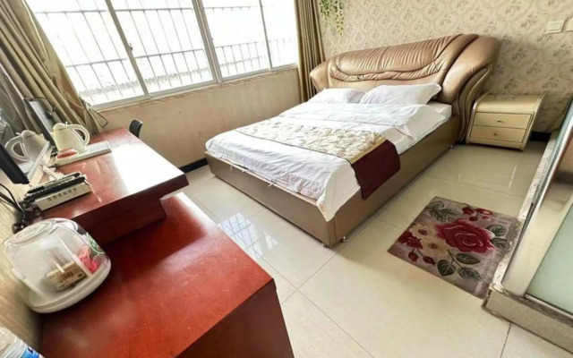 Kunming Helen Theme Hotel