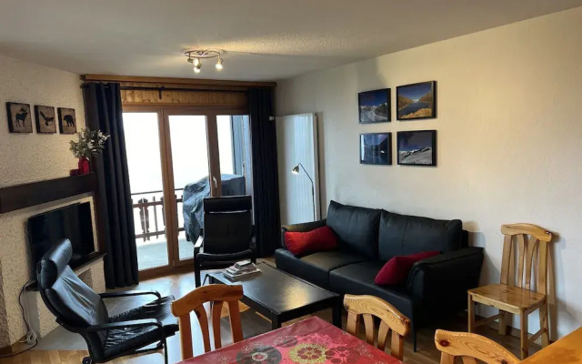 Mystical Apartment With Mountain Views