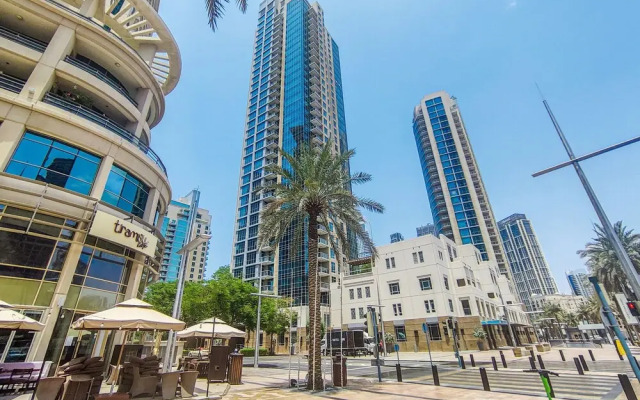 HiGuests - The Residences Tower 8
