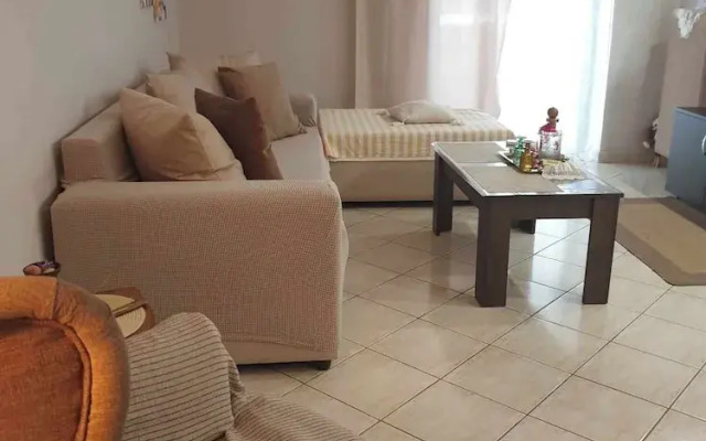 Piraeus Seaside Apartment Escape