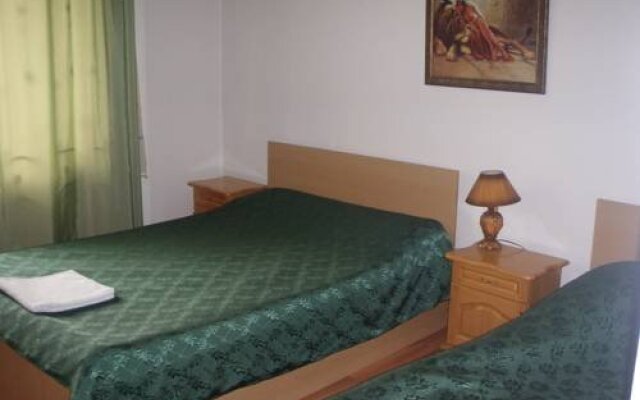 Hotel Deloni
