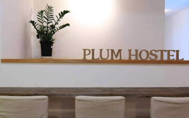 plumhostel
