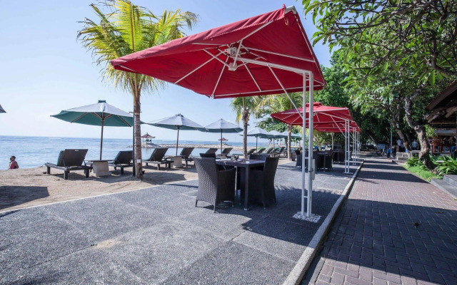 Vila Shanti Beach Hotel