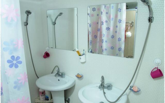 Elmar Guesthouse - Hostel