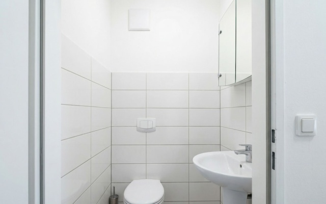 Comfortable 1BR Apartment Near Center