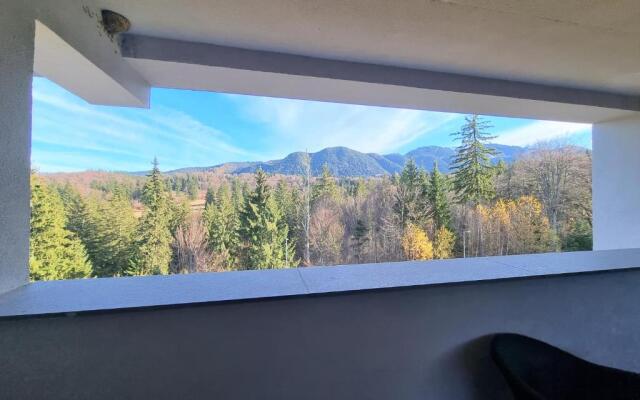 MAIO Studio Silver Mountain Poiana Brasov
