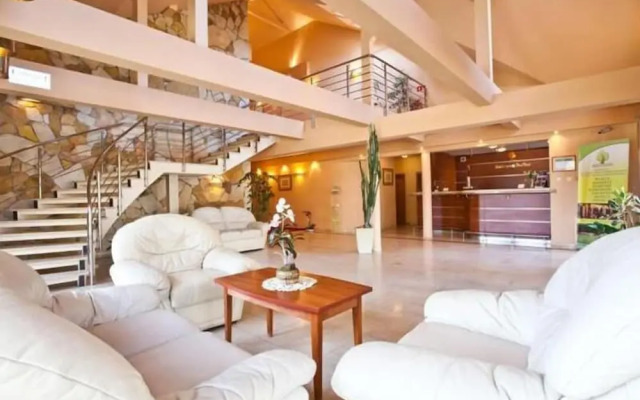 Отель Bobrowa Dolina