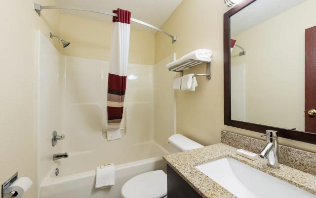 Red Roof Inn Auburn