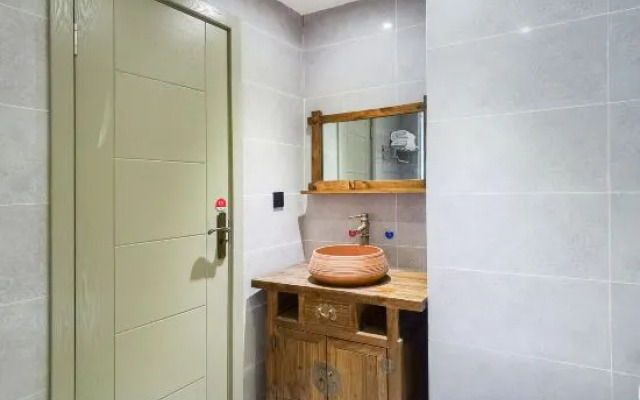 Hangzhou clean home Hotel