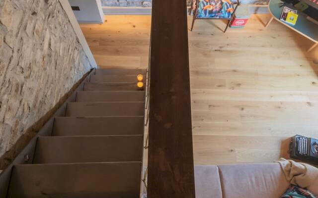 Rebecca Suite Nearby Urio s Castle