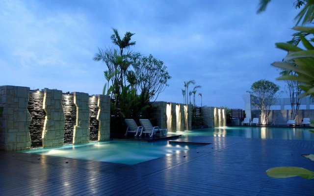 Sunee Grand Hotel and Convention Center