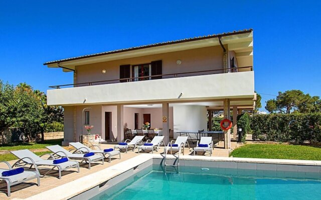 Villa - 4 Bedrooms with Pool and WiFi - 108746