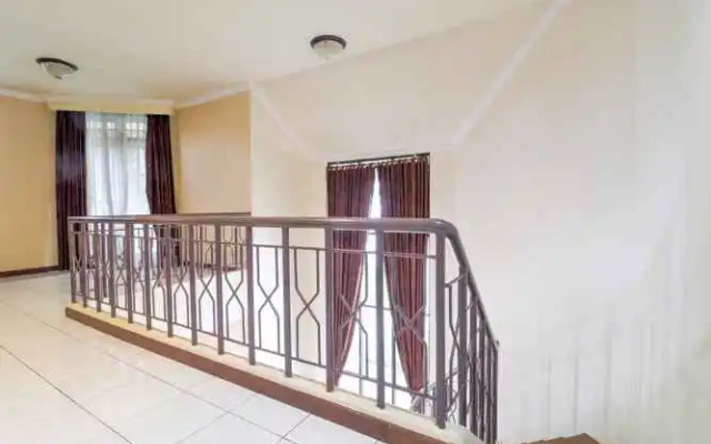 OYO 3926 Yasmin Cakrawala