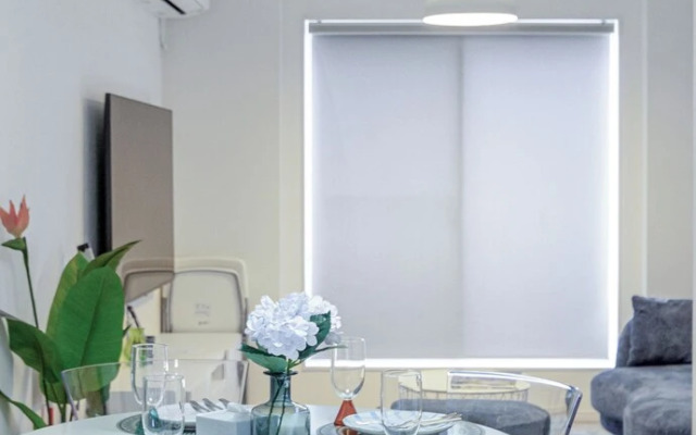 Nishikujo Maison Le Bleu Chigusa