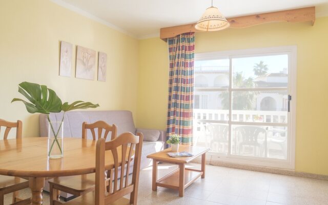 Marineu Playa Romana Village