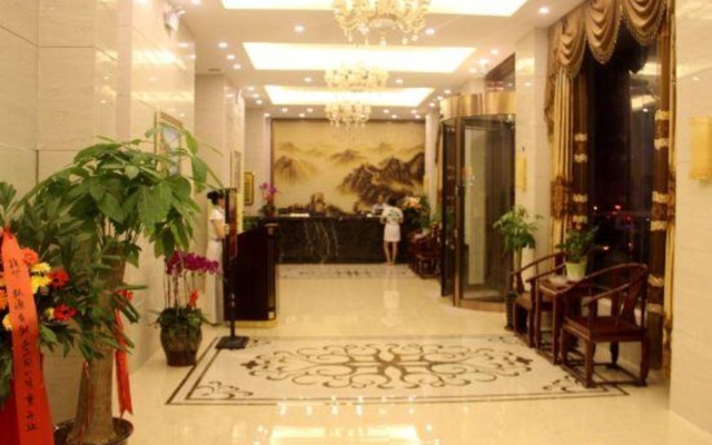 Jiangnan Baoyue Business Hotel (Sea Travel Duty Free Eternal Love Store) – Lobby – Sanya