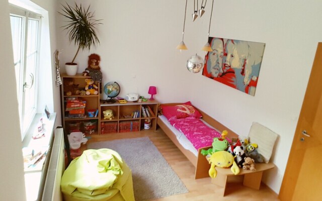 Riverside Guesthouse Graz - 2-bed House in Graz