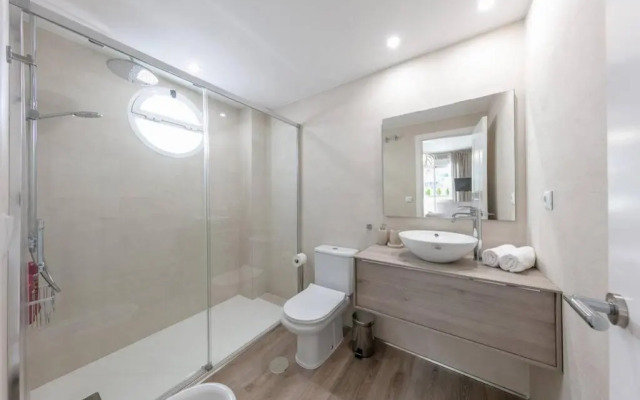 Stunning Apartment Next To Puerto Banus