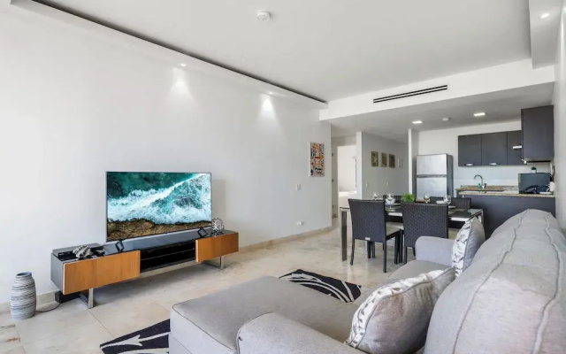 Lovely Condo at Eagle Beach! Great Views