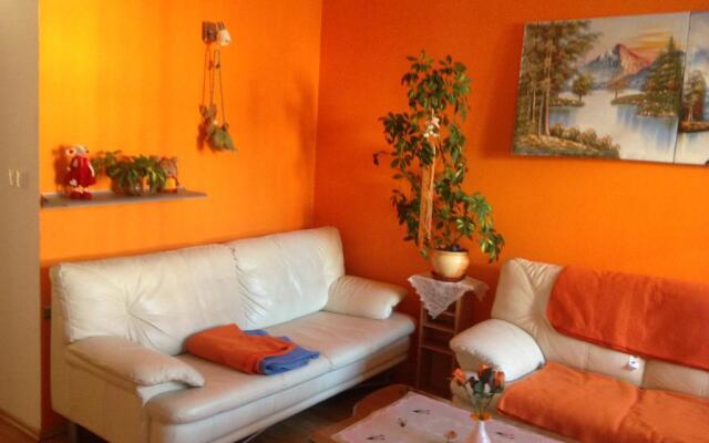 Nueva Fiesta Apartment