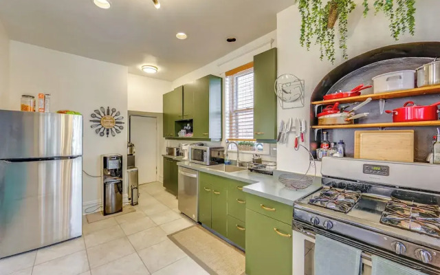 Dog-friendly Pittsburgh Home, 3 Mi to Downtown!