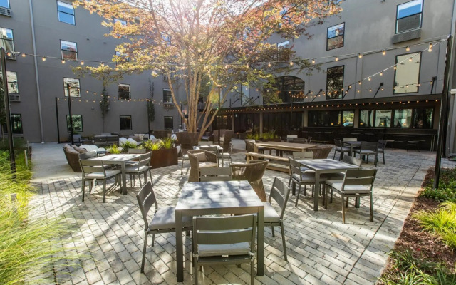 voco The Darwin Atlanta Midtown by IHG