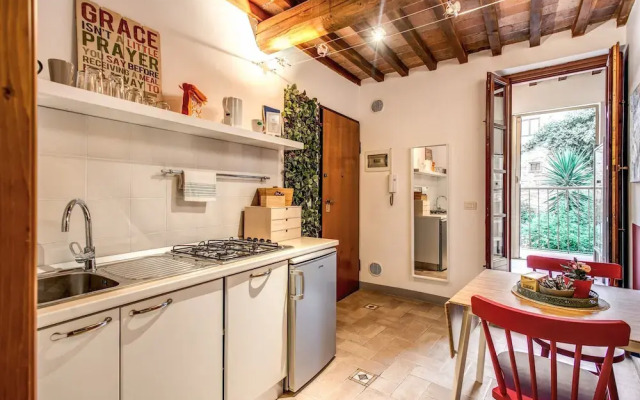 AwesHome - Pisa Tower House
