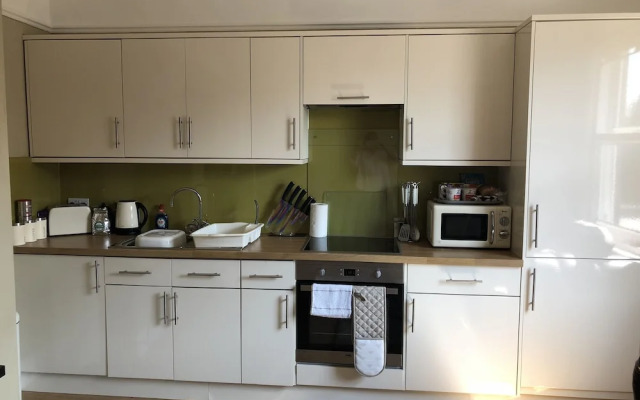 Lovely 1 bed Apartment