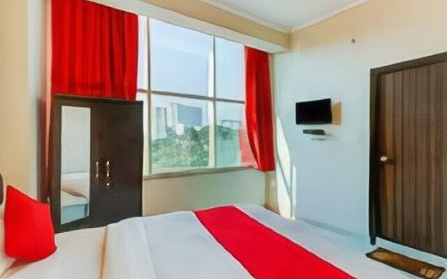 OYO Flagship 75768 Hotel Amaira