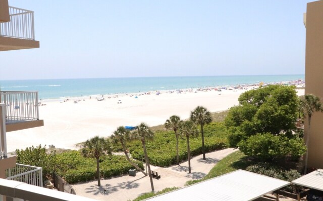 Jamaica Royale T52 - 2 Br Condo