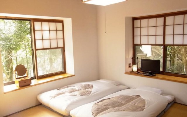 Fuji-Hakone Guest House