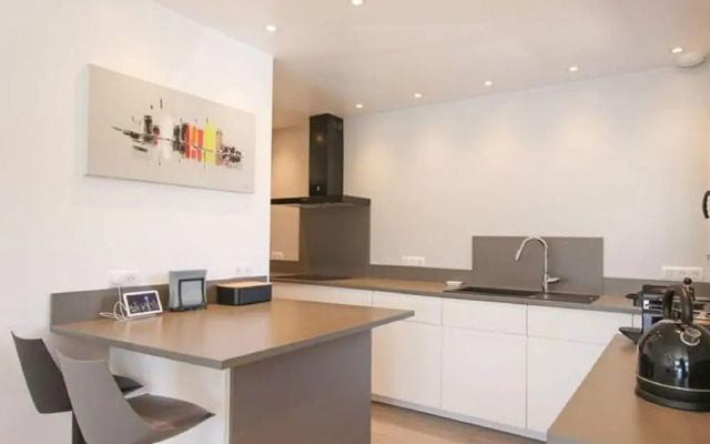 Inviting Holiday Home in Grimaud With Private Pool